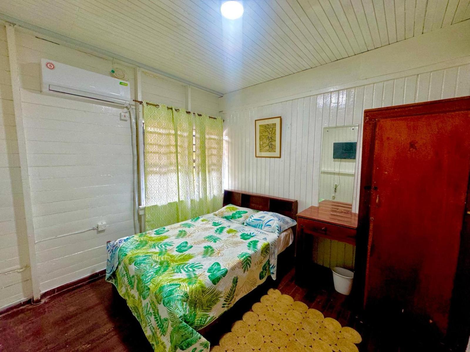 Smith'S Homestay Georgetown Eksteriør billede